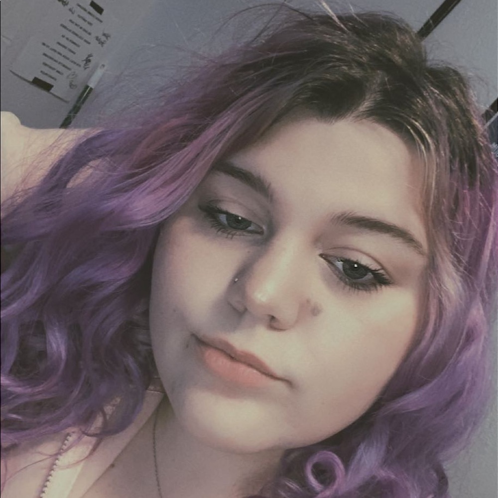 Meet your Posher, April